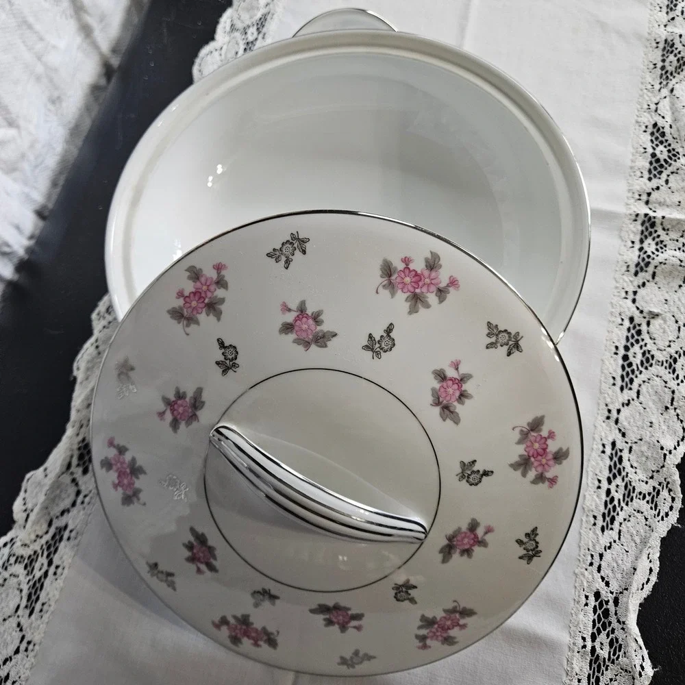 Noritake China Anita Pattern 5309 Serving Bowl with Lid 9